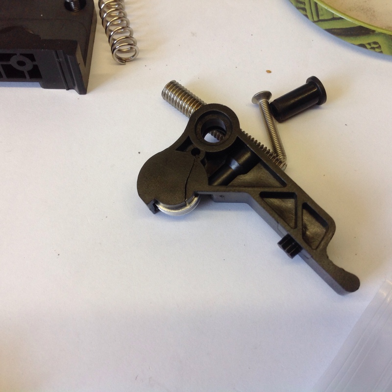 Broken extruder part