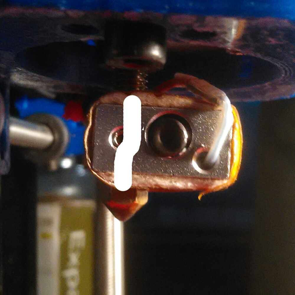 From the side the tube and nozzle don't line up - the nozzle is super close to the edge of the aluminum hot end block.