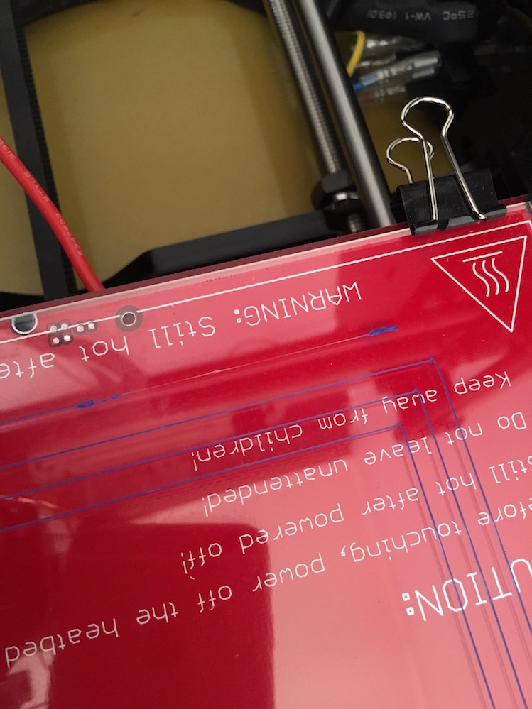 Beginning of printing; To much at start, then discontinuated line, then OK